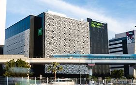 宜必思尚品迪拜机场酒店